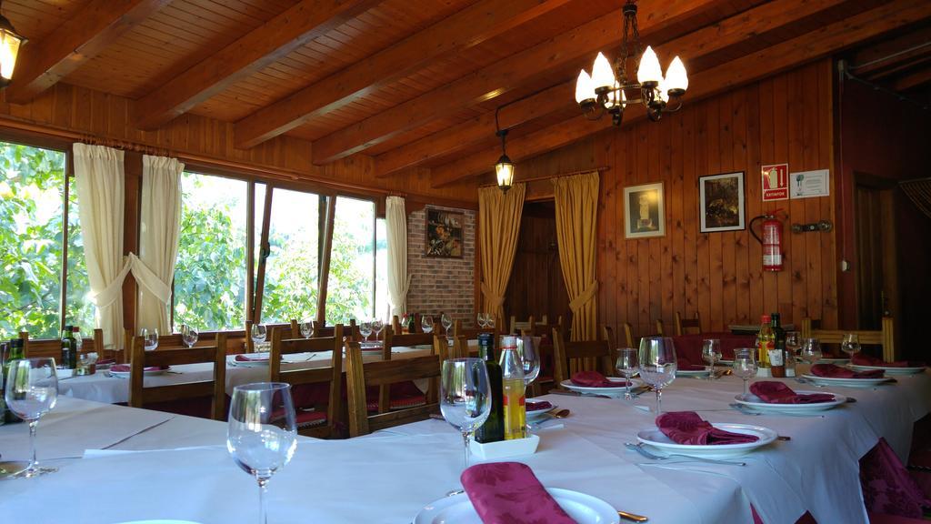 Hostal El Peregrino Ла-Портела-де-Валькарсе Экстерьер фото