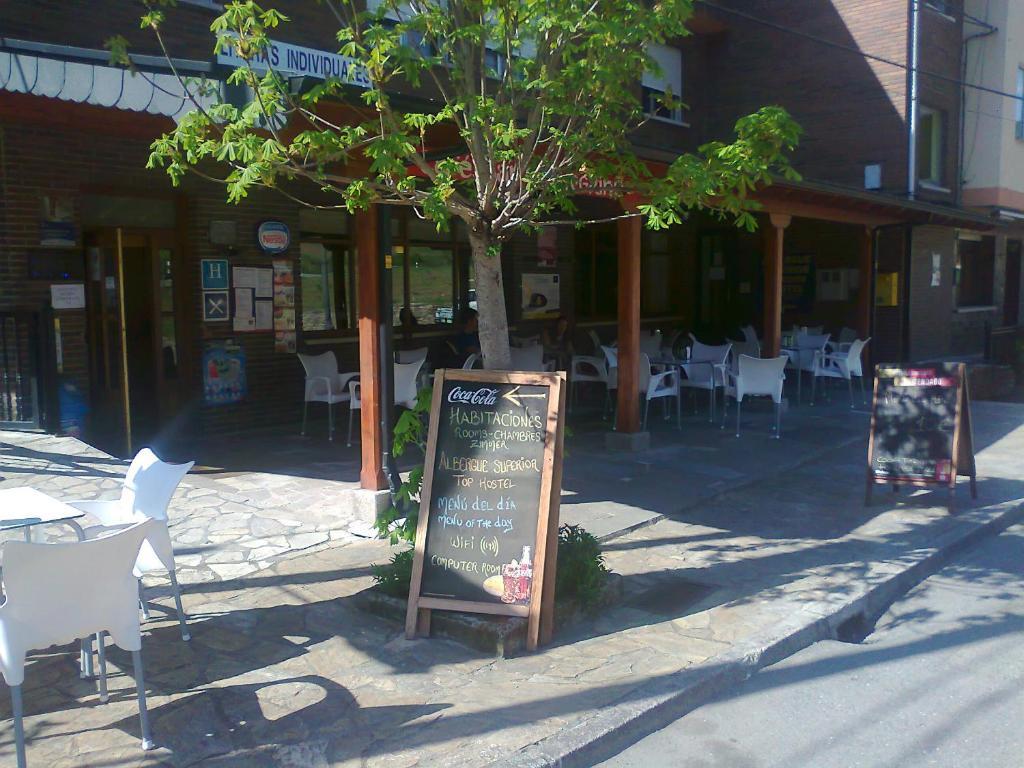 Hostal El Peregrino Ла-Портела-де-Валькарсе Экстерьер фото