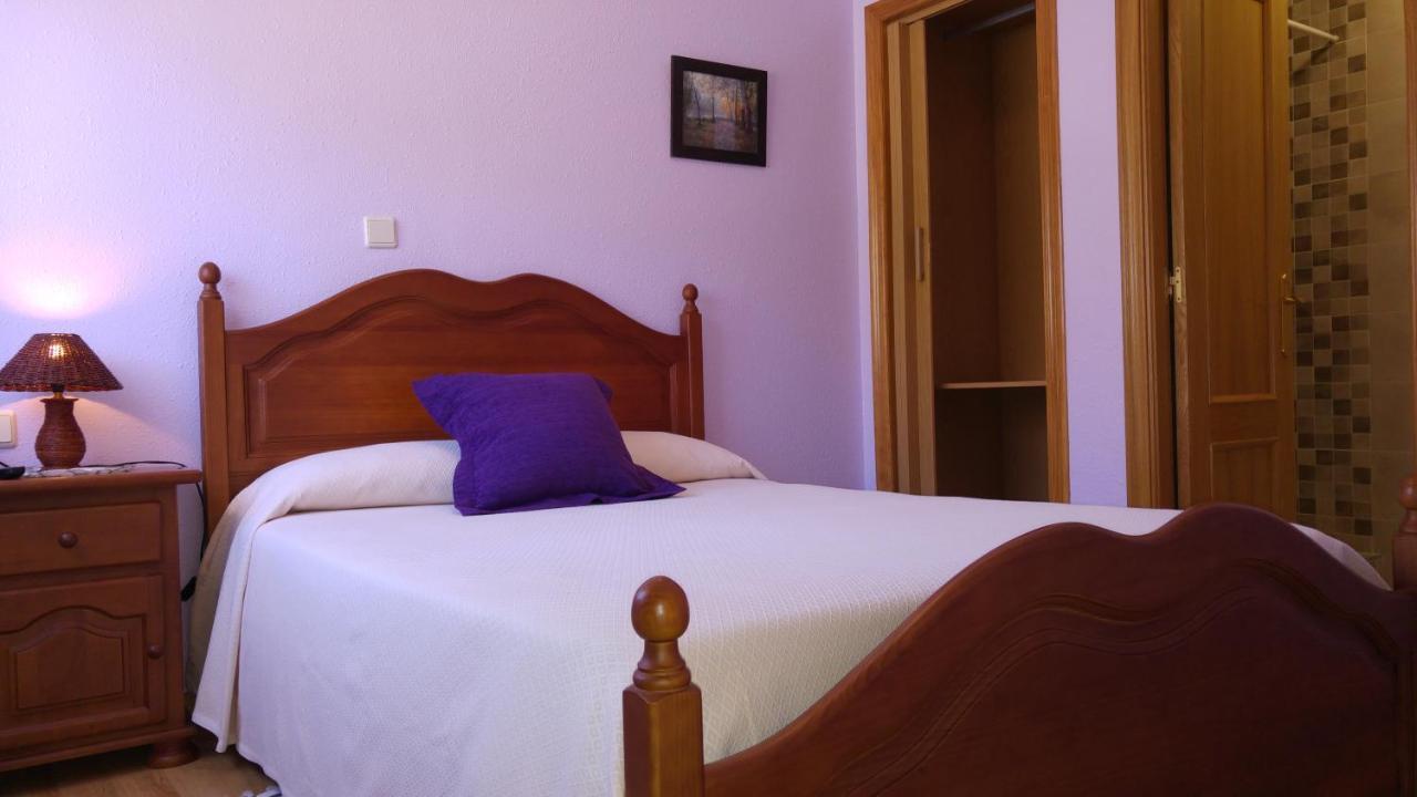 Hostal El Peregrino Ла-Портела-де-Валькарсе Экстерьер фото